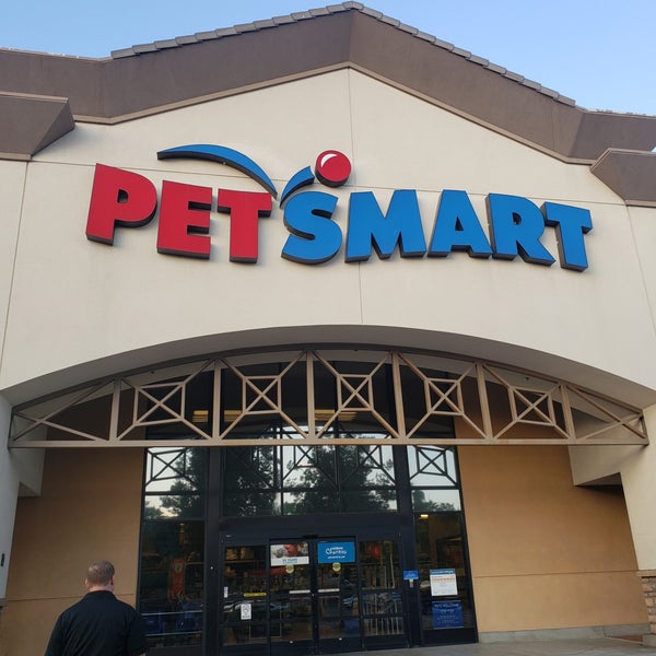 closest petsmart to my location