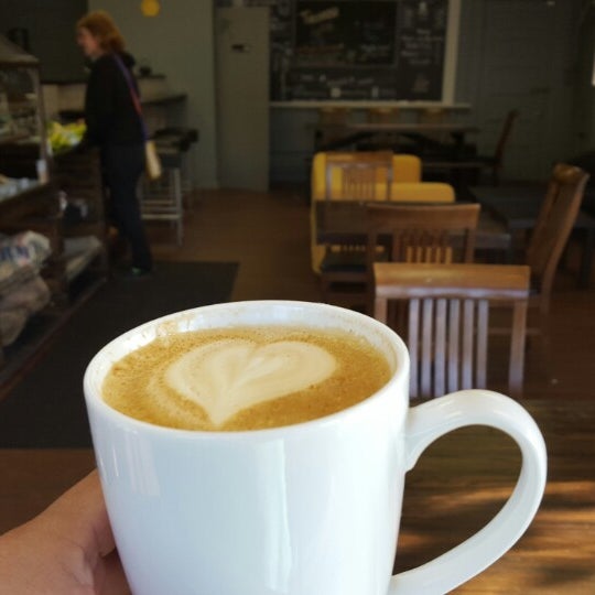Grab a hand crafted regular latte made with the local Metropolis coffee beans or a Mexican hot chocolate. Family owned, relaxing spot in the Avondale neighborhood. Recommended hidden gem.