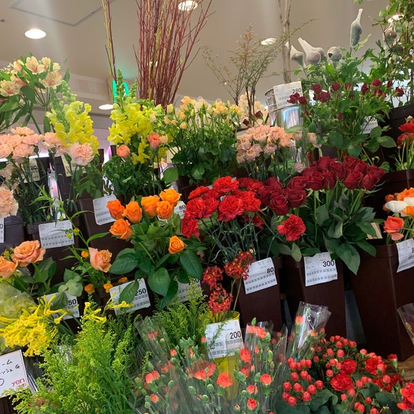 Photos A フラワーショップ花次郎 Nambaなんなん店 大阪市中央区 大阪府