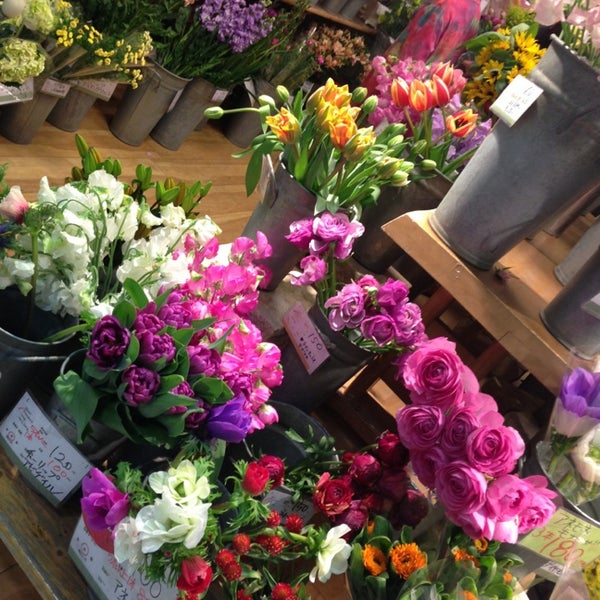 Photos At フラワーショップ花次郎 梅田店 梅田 1 Tip Photos At フラワーショップ花次郎 梅田店 梅田 1 Tip
