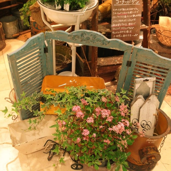 Photos At みどりの雑貨屋 なんばcity店 Now Closed Flower Shop In 大阪市