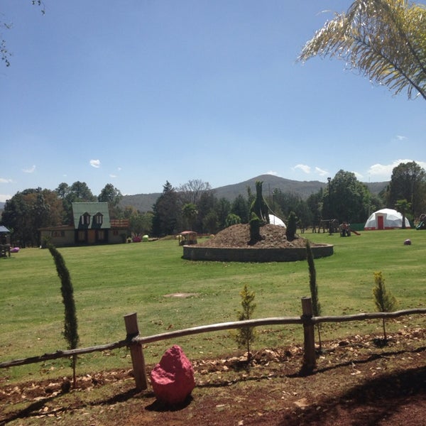 3/16/2014 tarihinde Anaid L.ziyaretçi tarafından Hotel Huasca Sierra Verde'de çekilen fotoğraf