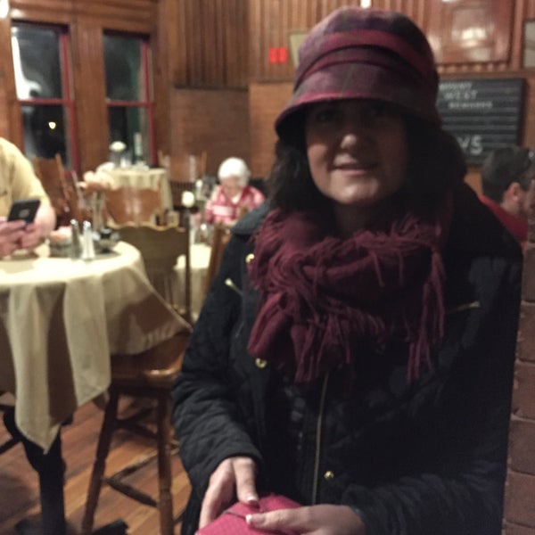 Photo taken at Steaming Tender Restaurant by Jeffrey D. on 2/13/2016