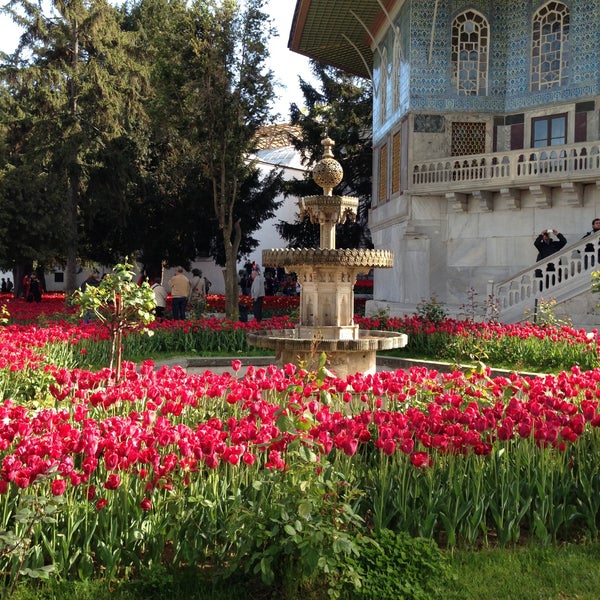 Снимок сделан в Topkapı Sarayı Müzesi пользователем Irina L. 4/21/2013
