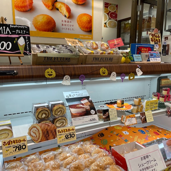 Photos At フルーツケーキファクトリー 東札幌店 Dessert Shop In Sapporo