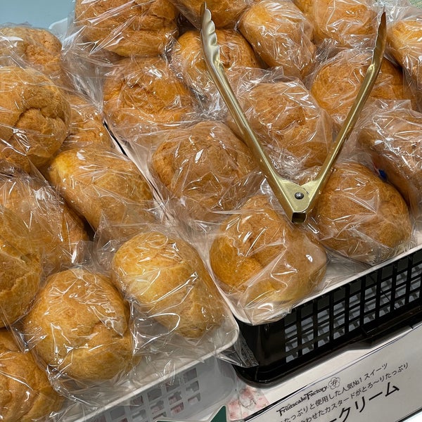 Photos At フルーツケーキファクトリー 東札幌店 Dessert Shop In Sapporo