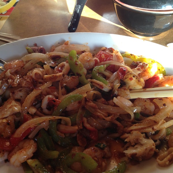 Photo taken at bd&#39;s Mongolian Grill by Alaa A. on 5/10/2013
