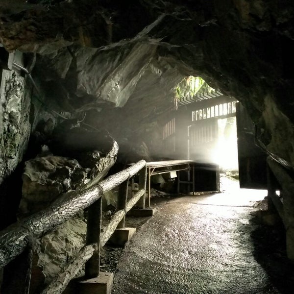 宇津野洞窟 Cave