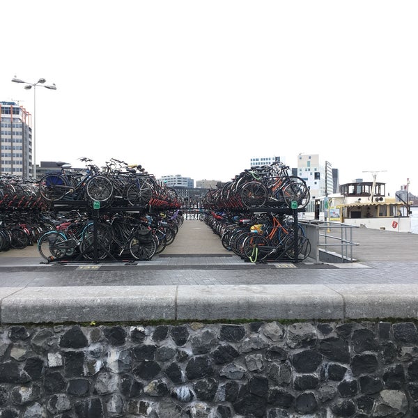 MacBike Amsterdam Centraal Oost Kuip Stationsplein 12