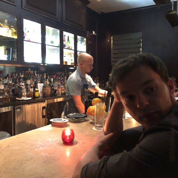 4/19/2018 tarihinde Yauhen Z.ziyaretçi tarafından The Regent Cocktail Club'de çekilen fotoğraf