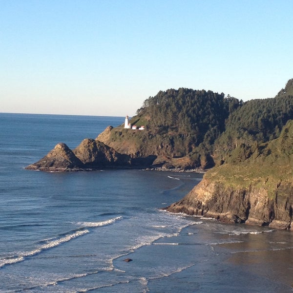 Photo taken at Heceta Lighthouse Bed &amp; Breakfast by Roberto V. on 1/3/2015
