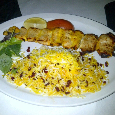 Das Foto wurde bei Mirage Persian Cuisine von Petit C. am 12/31/2012 aufgenommen
