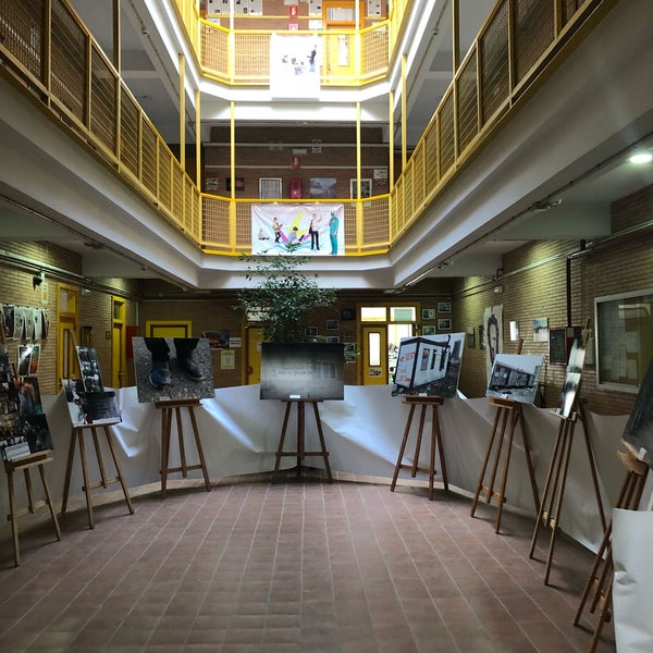 IES V Centenario Calle de Doctor Miguel Rios Sarmiento