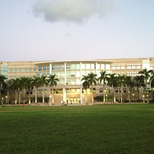 Alvin Sherman Library Nova University 12 tavsiye