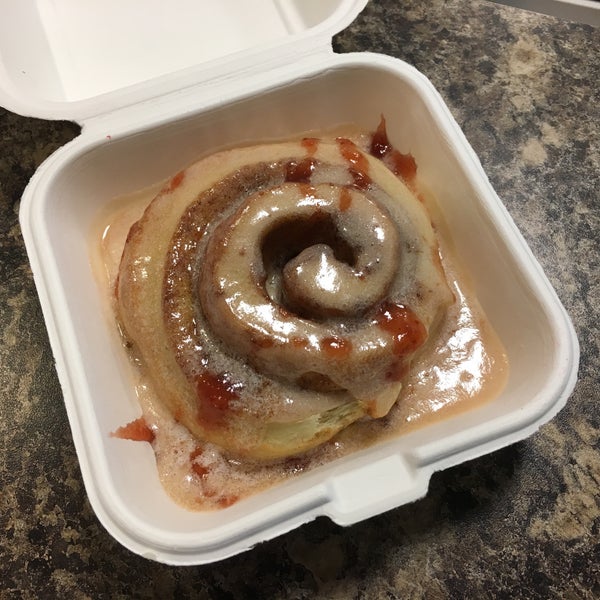 There are many combinations of cinnamon rolls you can choose from! I had a strawberry cinnamon roll with strawberry jam and it was delicious!
