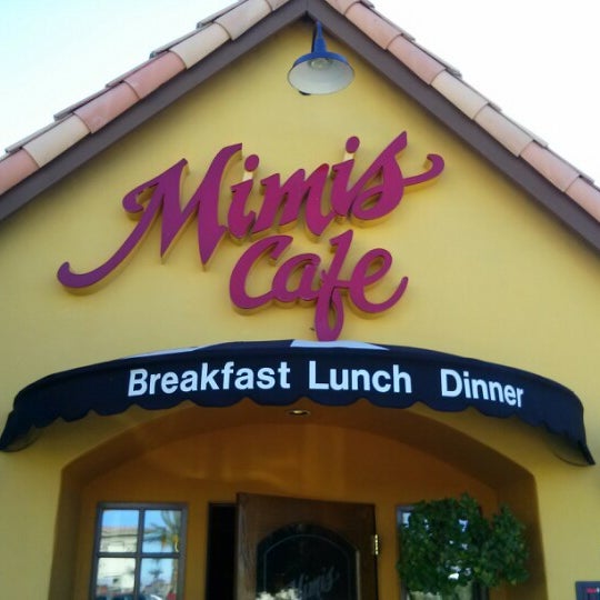 Снимок сделан в Mimi&#39;s Cafe пользователем Aaron R. 11/4/2012