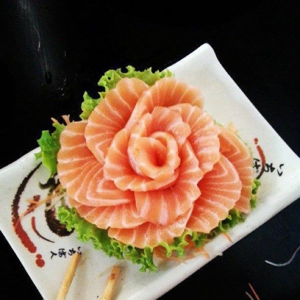 A hora do almoço perfeita é - Watashi Sushi Piracicaba