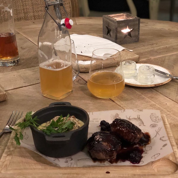 Foto diambil di Restaurant Farm oleh Julia pada 2/8/2019