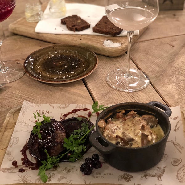 Foto diambil di Restaurant Farm oleh Julia pada 2/24/2019