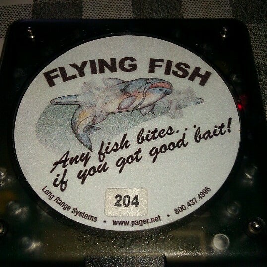 รูปภาพถ่ายที่ Flying Fish โดย Erica W. เมื่อ 12/22/2012