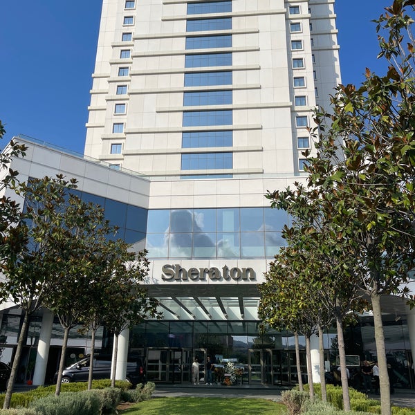 Photo prise au Sheraton Grand Samsun Hotel par 🇹🇷.  .🇹🇷 le8/27/2022