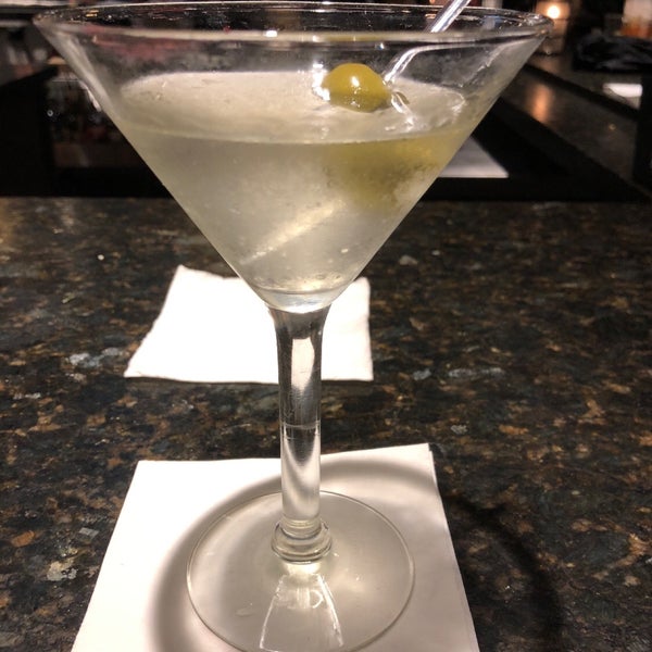 Photo taken at Bar Louie - Baybrook Mall by RuTh on 12/6/2017