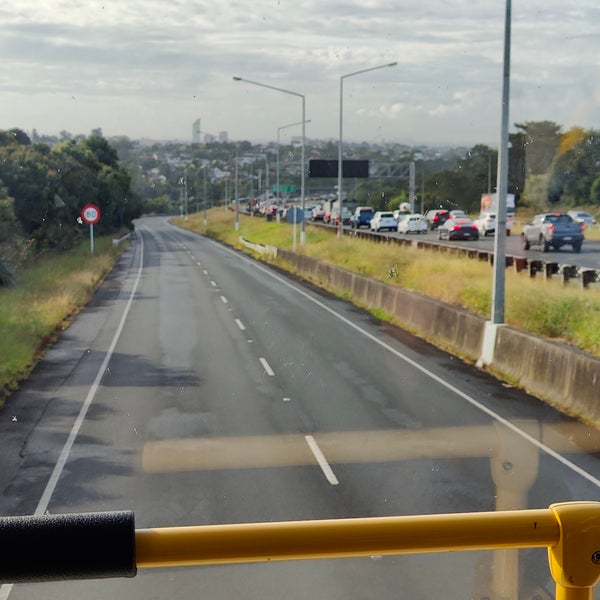 Northern Busway Rosedale 1 tip from 34 visitors