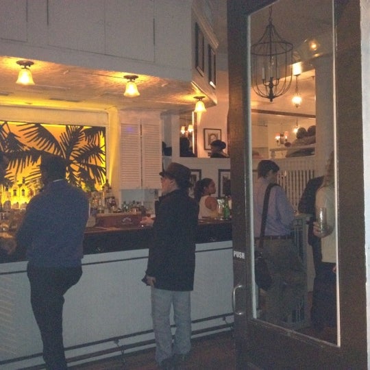 10/4/2012에 John Frank H.님이 Salud Restaurant &amp; Bar에서 찍은 사진