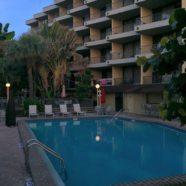 La Quinta Inn & Suites Cocoa Beach Oceanfront 1 Hendry Ave