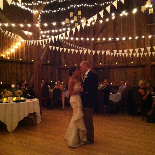 Hoosier Grove Barn Event Space In Streamwood