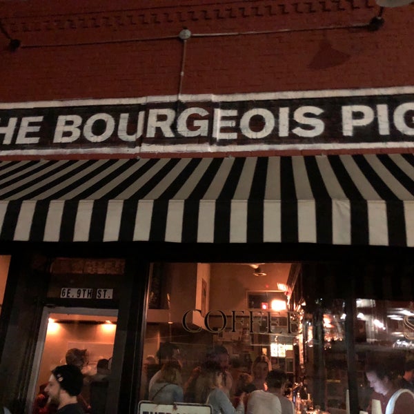 9/30/2018 tarihinde Jessica S.ziyaretçi tarafından The Bourgeois Pig'de çekilen fotoğraf