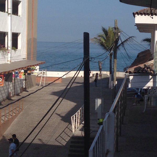 4/17/2014 tarihinde Nelson V.ziyaretçi tarafından Hotel Rio Malecon'de çekilen fotoğraf