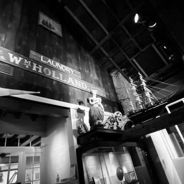 รูปภาพถ่ายที่ The Whaling Museum โดย Jennifer 8. L. เมื่อ 10/15/2020