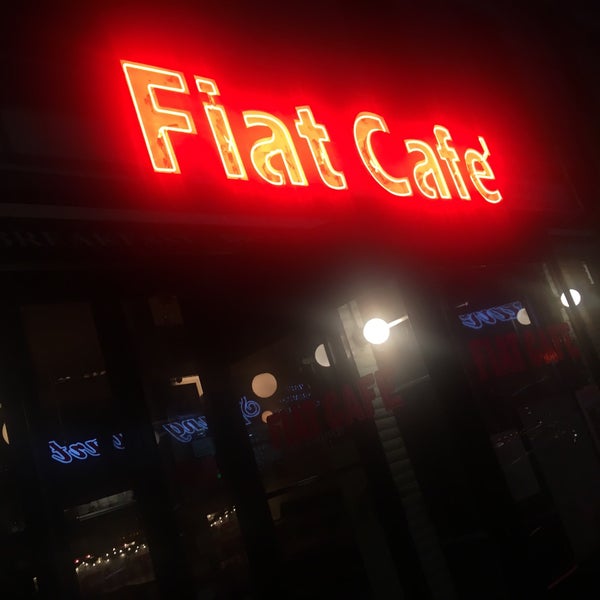 Photo taken at Fiat Café by Jennifer 8. L. on 12/16/2018