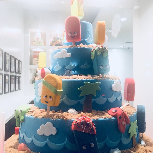 8/4/2018にJennifer 8. L.がEmpire Cakeで撮った写真