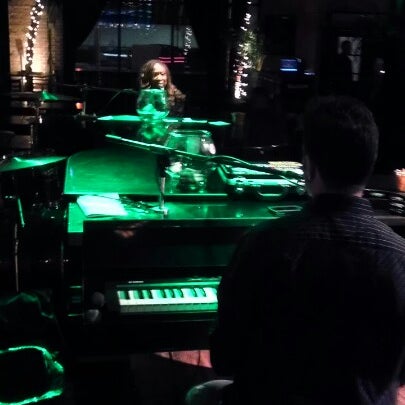 Снимок сделан в Monaco Bay Piano Bar &amp; Grill пользователем Sean D. 12/29/2012