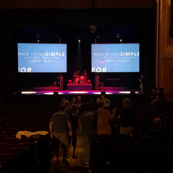 кремлёвский дворец съездов внутри. конгресс зал на вернадского. дворец фестивалей и конгрессов канны внутри. театр конгресс. театр конгресс.