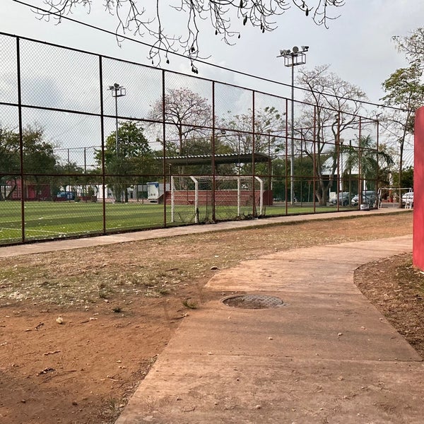 Das Foto wurde bei Parque de Béisbol Centenario del 27 de Febrero von Elliot S. am 4/22/2024 aufgenommen
