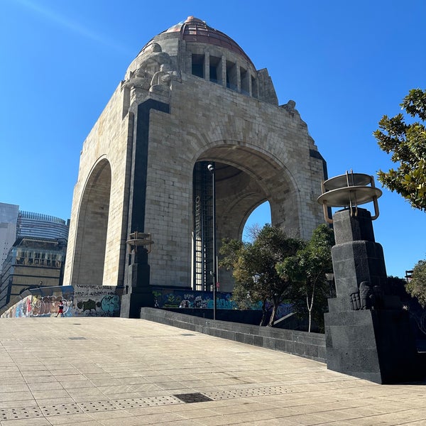 Foto tirada no(a) Monumento a la Revolución Mexicana por Elliot S. em 11/19/2023