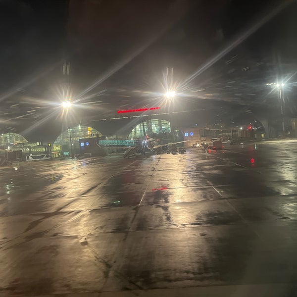 Das Foto wurde bei Flughafen Diyarbakır (DIY) von Elif O. am 3/21/2024 aufgenommen