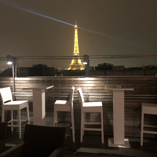 Photo taken at Maison Blanche by Vincent A. on 2/10/2019