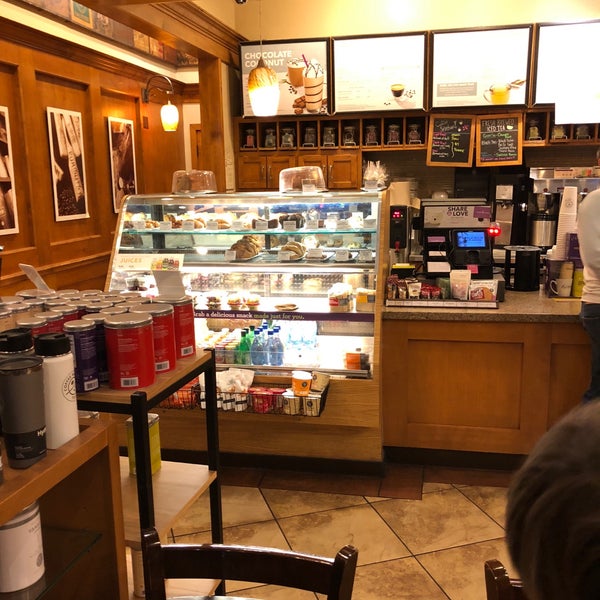 Photo taken at The Coffee Bean &amp; Tea Leaf by Sean F. on 2/3/2018