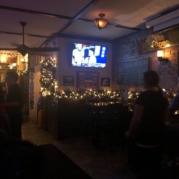 Снимок сделан в Scallywag&#39;s Bar &amp; Grill пользователем Sean F. 11/29/2018
