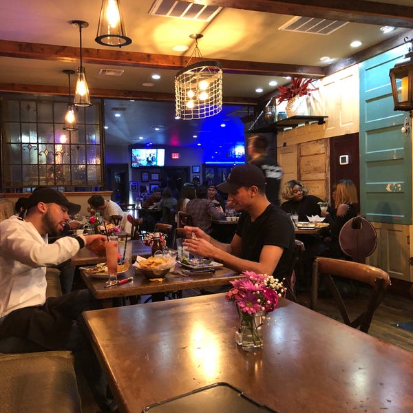 4/8/2018にSean F.がCampuzano Mexican Foodで撮った写真