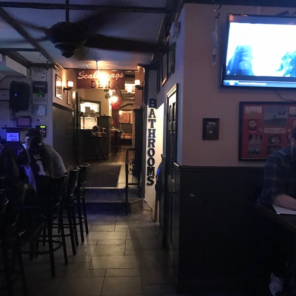 3/9/2017 tarihinde Sean F.ziyaretçi tarafından Scallywag&#39;s Bar &amp; Grill'de çekilen fotoğraf