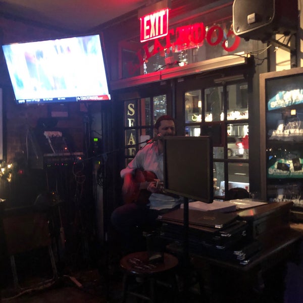 Снимок сделан в Scallywag&#39;s Bar &amp; Grill пользователем Sean F. 11/29/2018