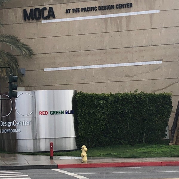 รูปภาพถ่ายที่ MOCA Pacific Design Center โดย Sean F. เมื่อ 3/3/2019