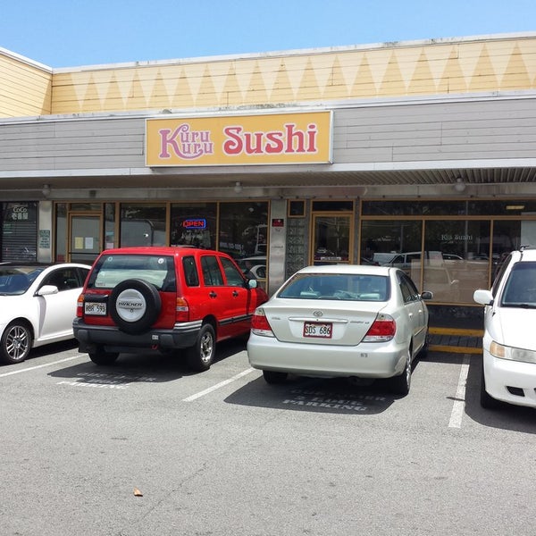 Foto diambil di KuruKuru Sushi oleh KuruKuru Sushi pada 7/11/2016