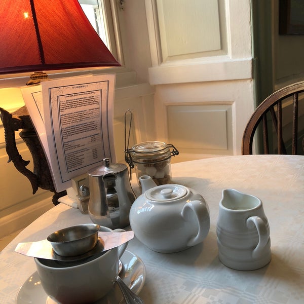 Tea rooms gay