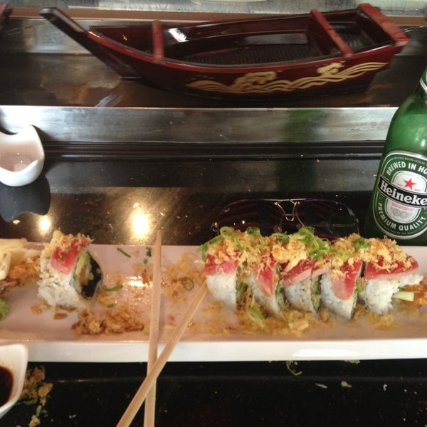 Снимок сделан в Ninja Spinning Sushi Bar пользователем King R. 2/23/2013